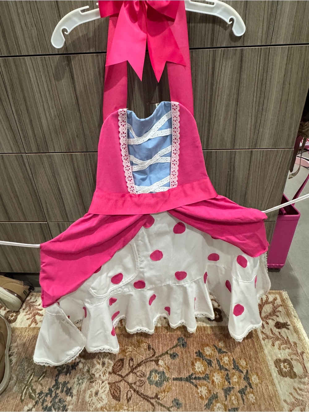 Women’s Bo Peep Apron Pink & White Polka Dot Costume - Picture 3 of 6